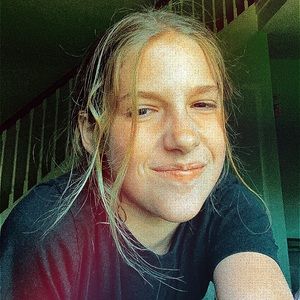 Meet your Posher, Eliza